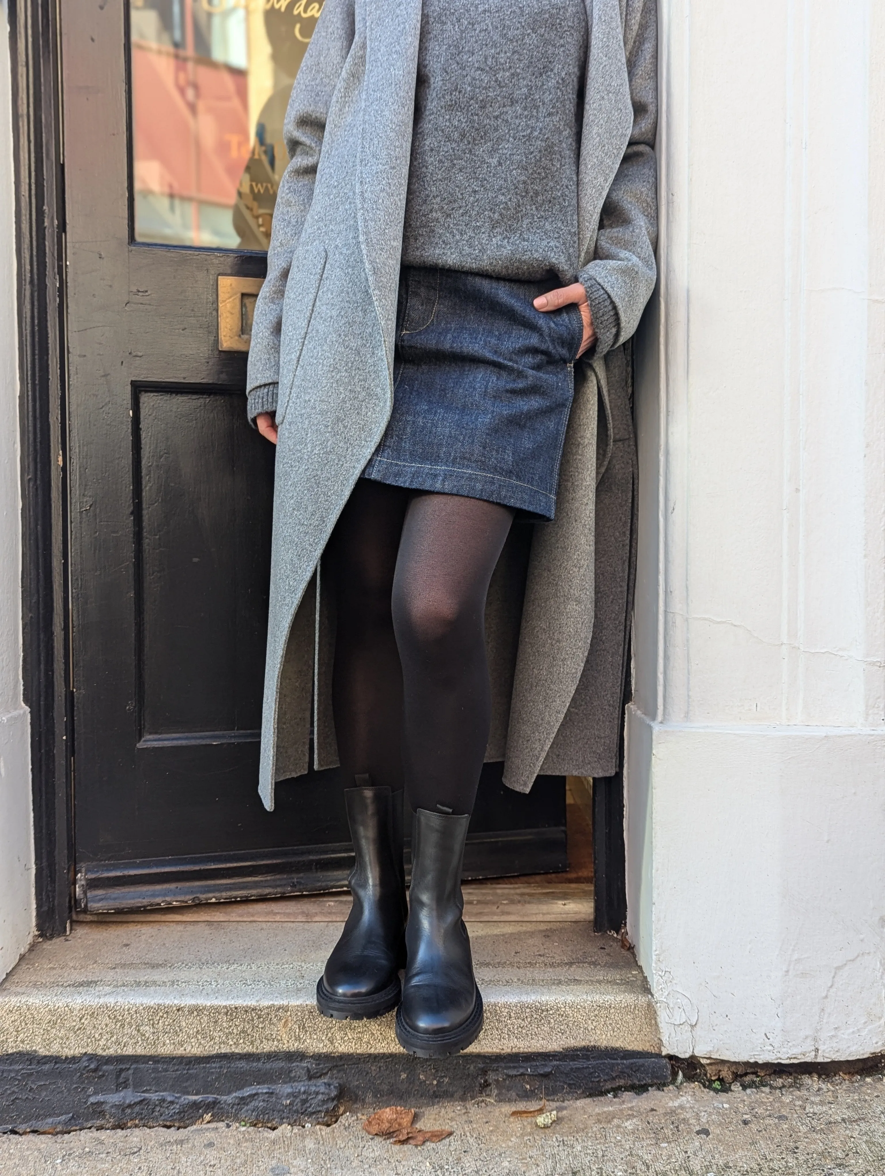 Haily Sport Black Leather Chelsea Boots